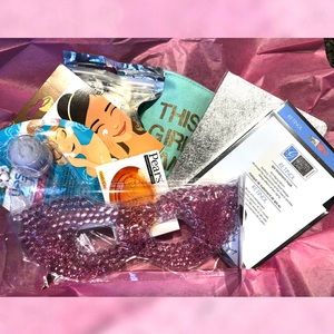 YES Makeup - 9 Piece SPA GIFT BOX YES Makeup - 9 Piece SPA GIFT BOX